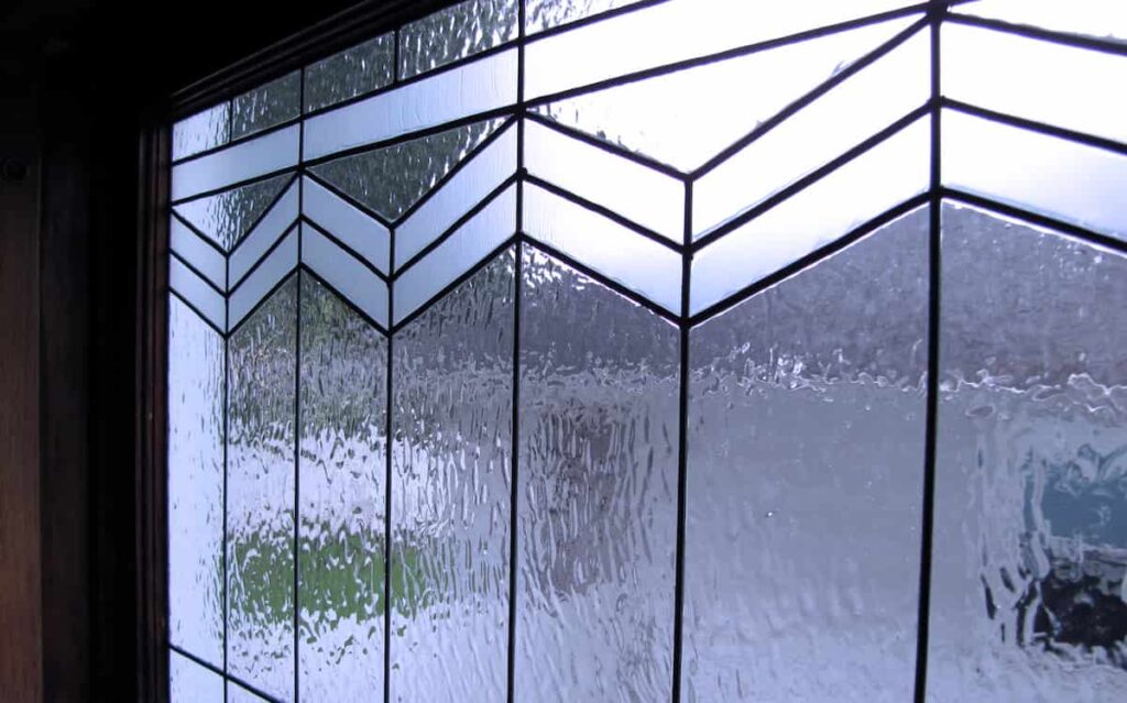 glass with lead inlay kitchen cabinets