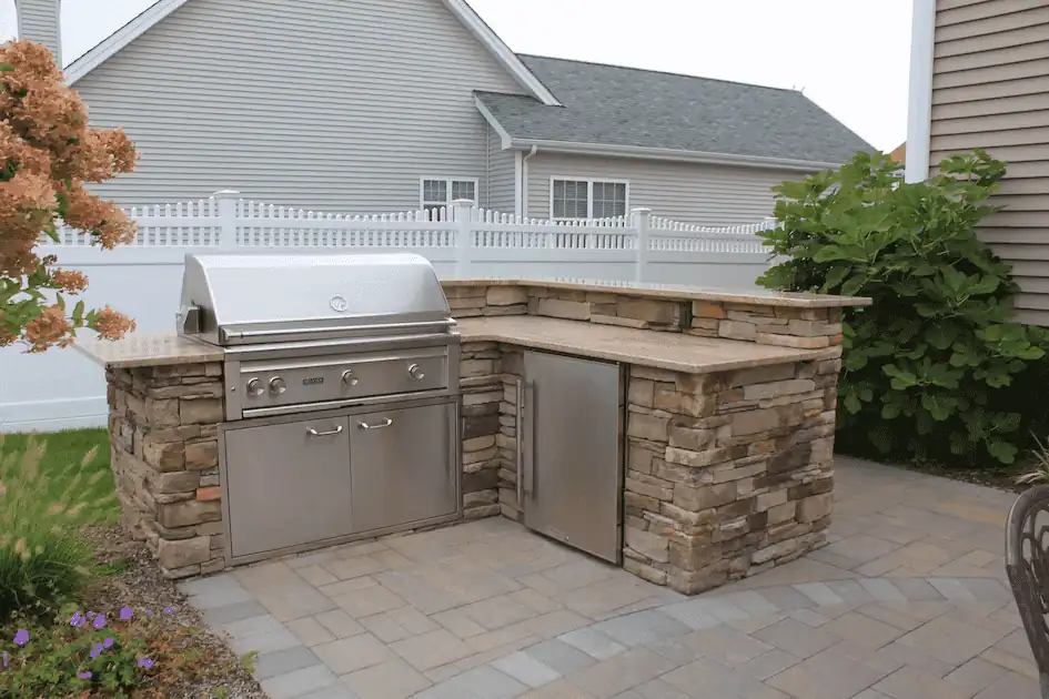 Natural Stone Outdoor Kitchen Veneer